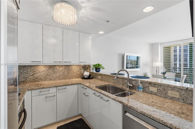 3350 SW 27 AV 1603, Coconut Grove, FL 33133