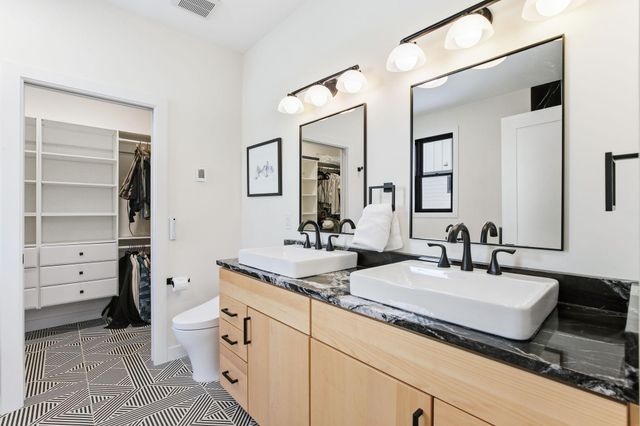 1401 Harmony Drive, Mahtomedi, MN 55115