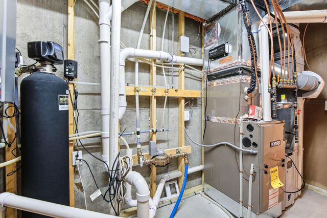 1401 Harmony Drive, Mahtomedi, MN 55115