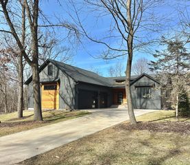 1401 Harmony Drive, Mahtomedi, MN 55115