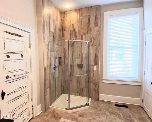 106 Villa St, Mcminnville, TN 37110