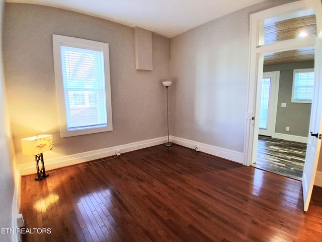 106 Villa St, Mcminnville, TN 37110