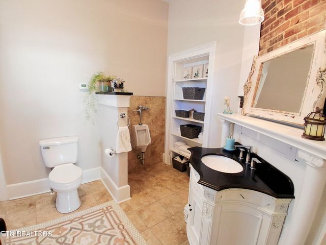 106 Villa St, Mcminnville, TN 37110