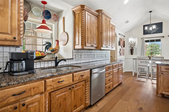 199 Newfield Lane, Springtown, TX 76082