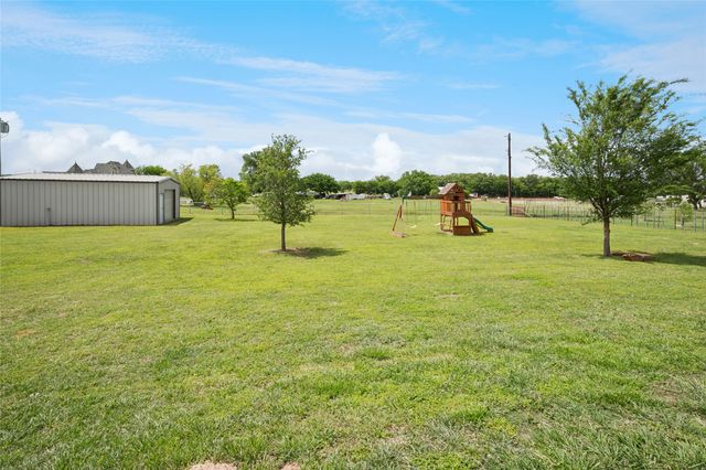 199 Newfield Lane, Springtown, TX 76082