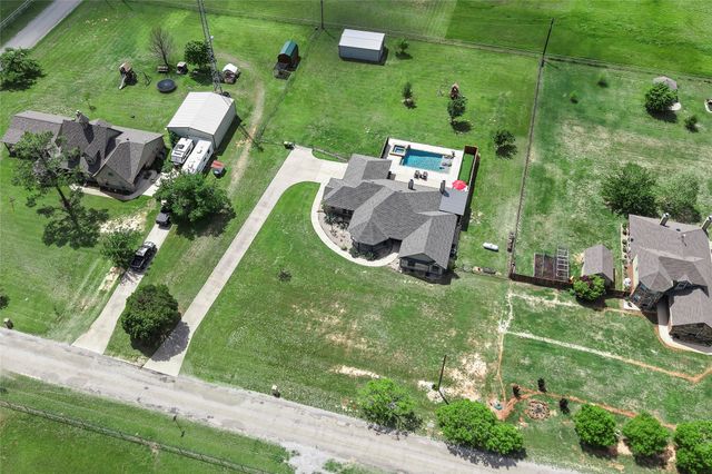 199 Newfield Lane, Springtown, TX 76082