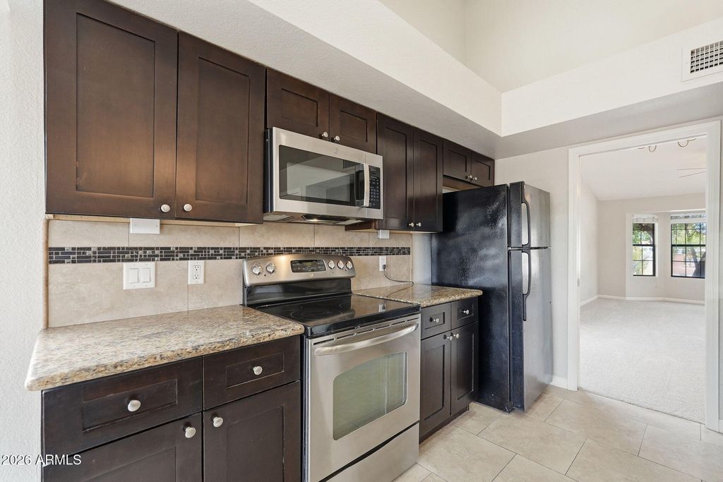 Image 13 of property listing at 1134 N SAINT ELENA Street, Gilbert, AZ 85234
