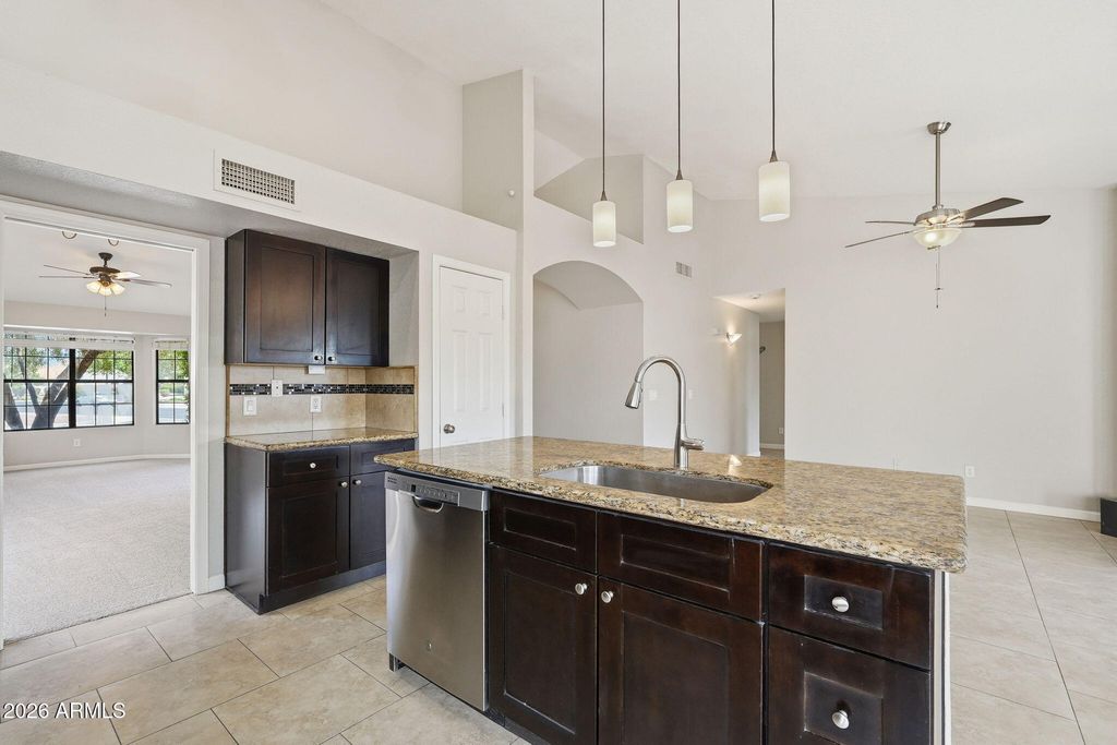 Image 14 of property listing at 1134 N SAINT ELENA Street, Gilbert, AZ 85234
