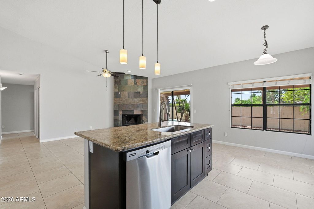 Image 15 of property listing at 1134 N SAINT ELENA Street, Gilbert, AZ 85234