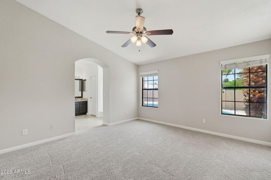 Image 20 of property listing at 1134 N SAINT ELENA Street, Gilbert, AZ 85234