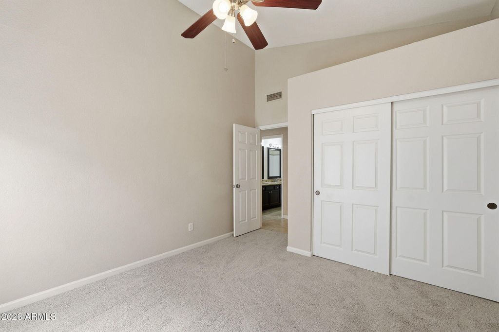 Image 24 of property listing at 1134 N SAINT ELENA Street, Gilbert, AZ 85234
