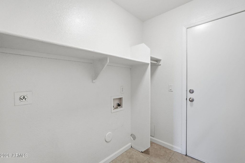 Image 32 of property listing at 1134 N SAINT ELENA Street, Gilbert, AZ 85234