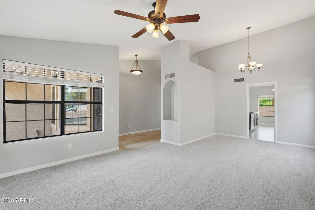 Image 4 of property listing at 1134 N SAINT ELENA Street, Gilbert, AZ 85234