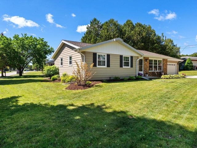 3113 North AVENUE, Sheboygan, WI 53083