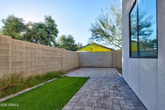 16075 N 30 Street, Phoenix, AZ 85032