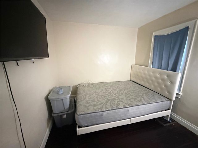 690 Seward Street, Rochester, NY 14611