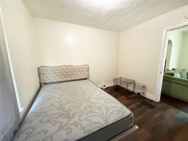690 Seward Street, Rochester, NY 14611