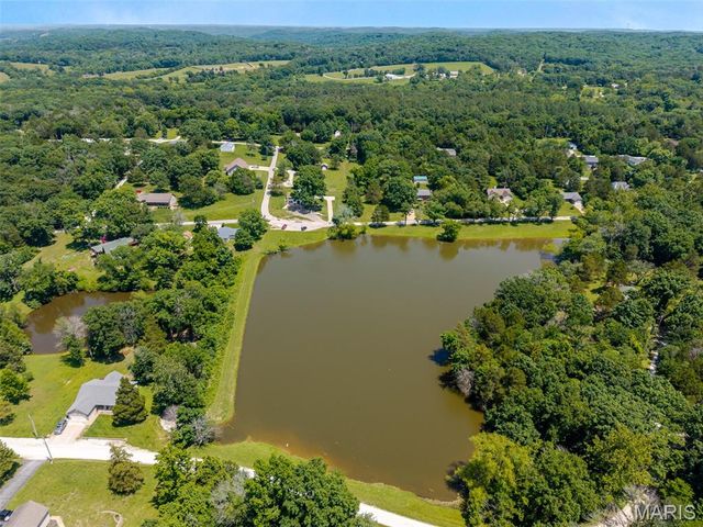 421 & 425 Pinewood Drive, Catawissa, MO 63015