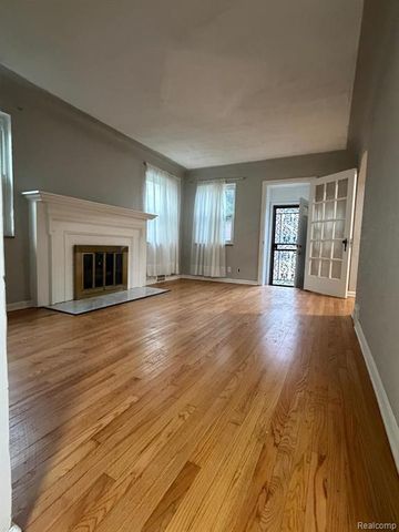 10441 Roxbury Street, Detroit, MI 48224