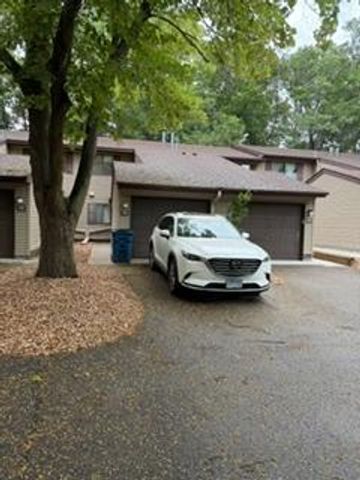 112 South Drive C, Circle Pines, MN 55014