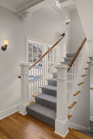 259 Woodlawn Avenue, Saint Paul, MN 55105