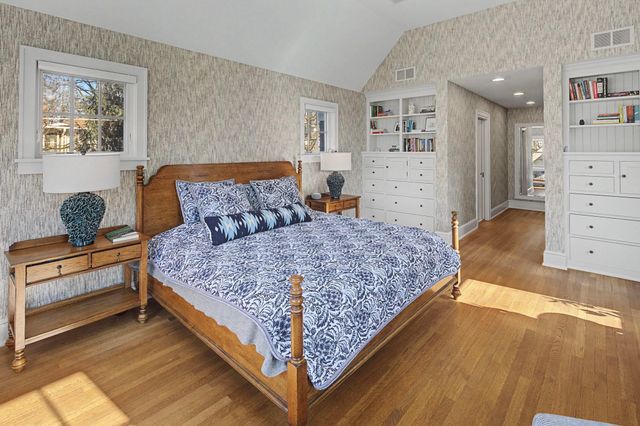 259 Woodlawn Avenue, Saint Paul, MN 55105