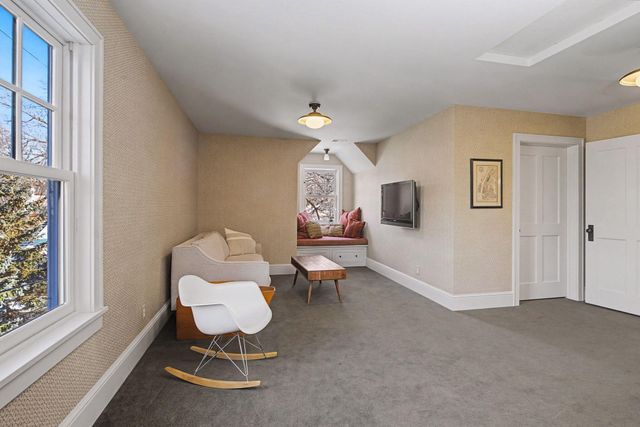 259 Woodlawn Avenue, Saint Paul, MN 55105