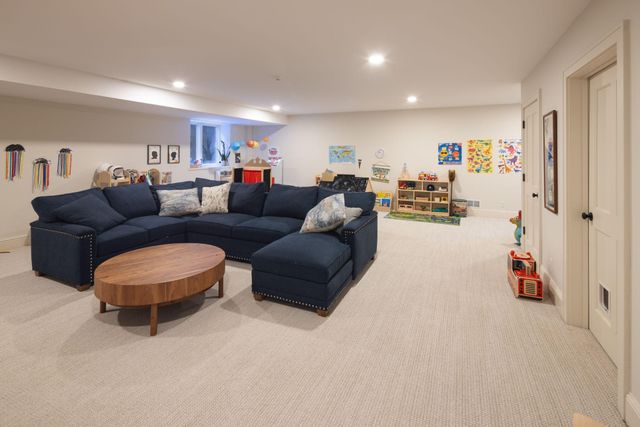 259 Woodlawn Avenue, Saint Paul, MN 55105