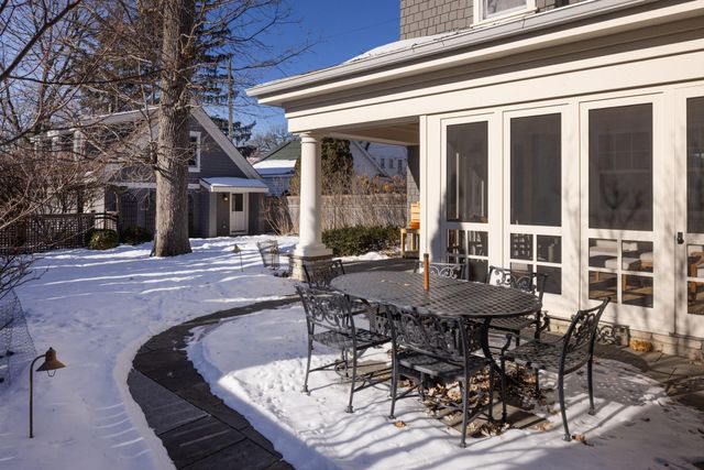 259 Woodlawn Avenue, Saint Paul, MN 55105