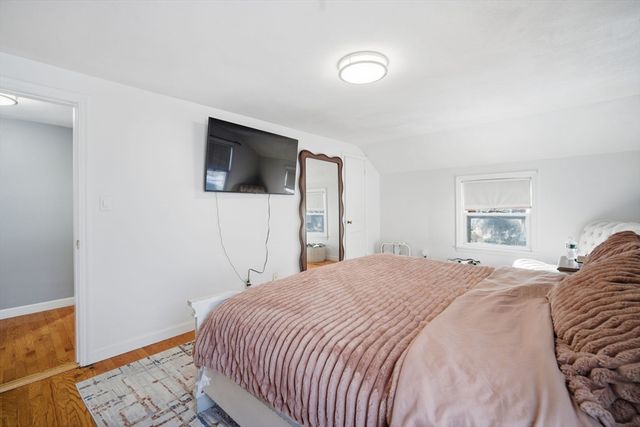 13 Bither St, Springfield, MA 01118