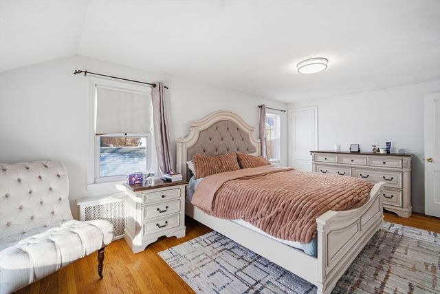 13 Bither St, Springfield, MA 01118