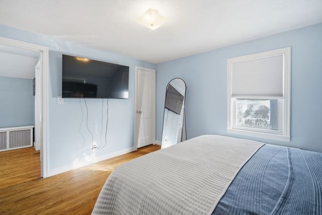 13 Bither St, Springfield, MA 01118