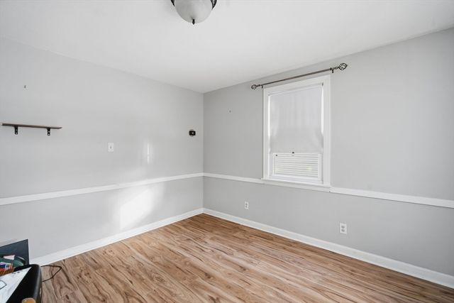 13 Bither St, Springfield, MA 01118