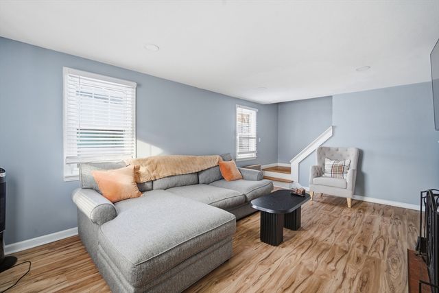 13 Bither St, Springfield, MA 01118