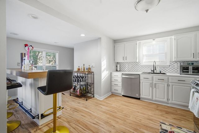 13 Bither St, Springfield, MA 01118