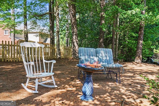 4562 Willow Oak Trail, Powder Springs, GA 30127