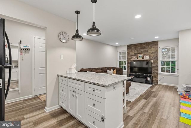 108 DIAMOND DR, Newtown, PA 18940