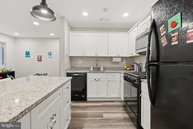 108 DIAMOND DR, Newtown, PA 18940