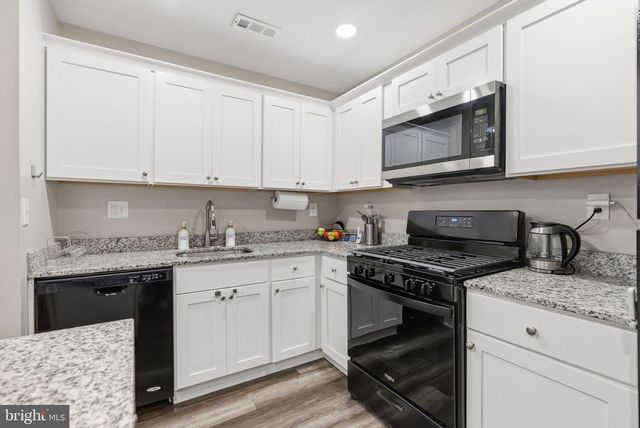 108 DIAMOND DR, Newtown, PA 18940