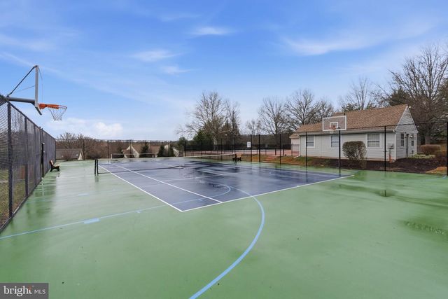 108 DIAMOND DR, Newtown, PA 18940