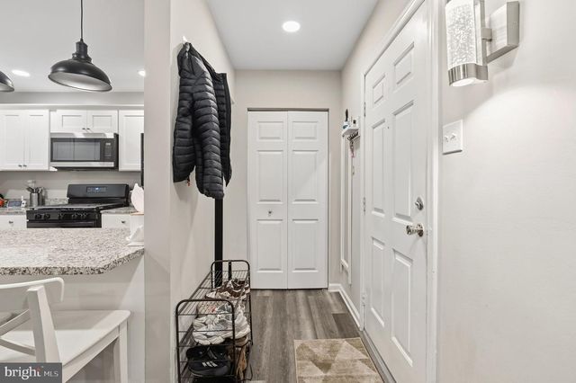 108 DIAMOND DR, Newtown, PA 18940