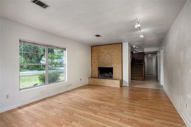 2147 NW 7TH PLACE, Gainesville, FL 32603
