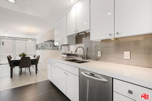 262 N Crescent Drive 2 E, Beverly Hills, CA 90210