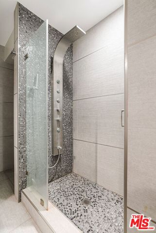 262 N Crescent Drive 2 E, Beverly Hills, CA 90210