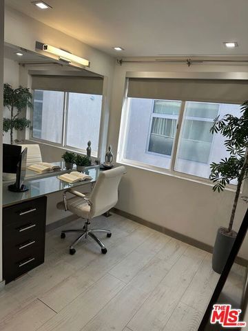 262 N Crescent Drive 2 E, Beverly Hills, CA 90210