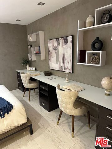 262 N Crescent Drive 2 E, Beverly Hills, CA 90210