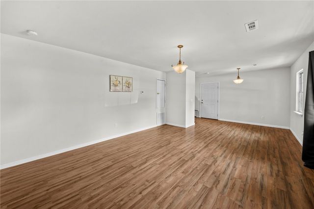 900 N Davis Street, Pea Ridge, AR 72751