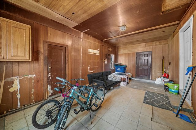 900 N Davis Street, Pea Ridge, AR 72751