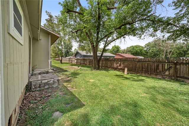 900 N Davis Street, Pea Ridge, AR 72751