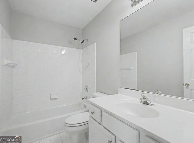 2725 Ivy Hill Drive, Buford, GA 30519